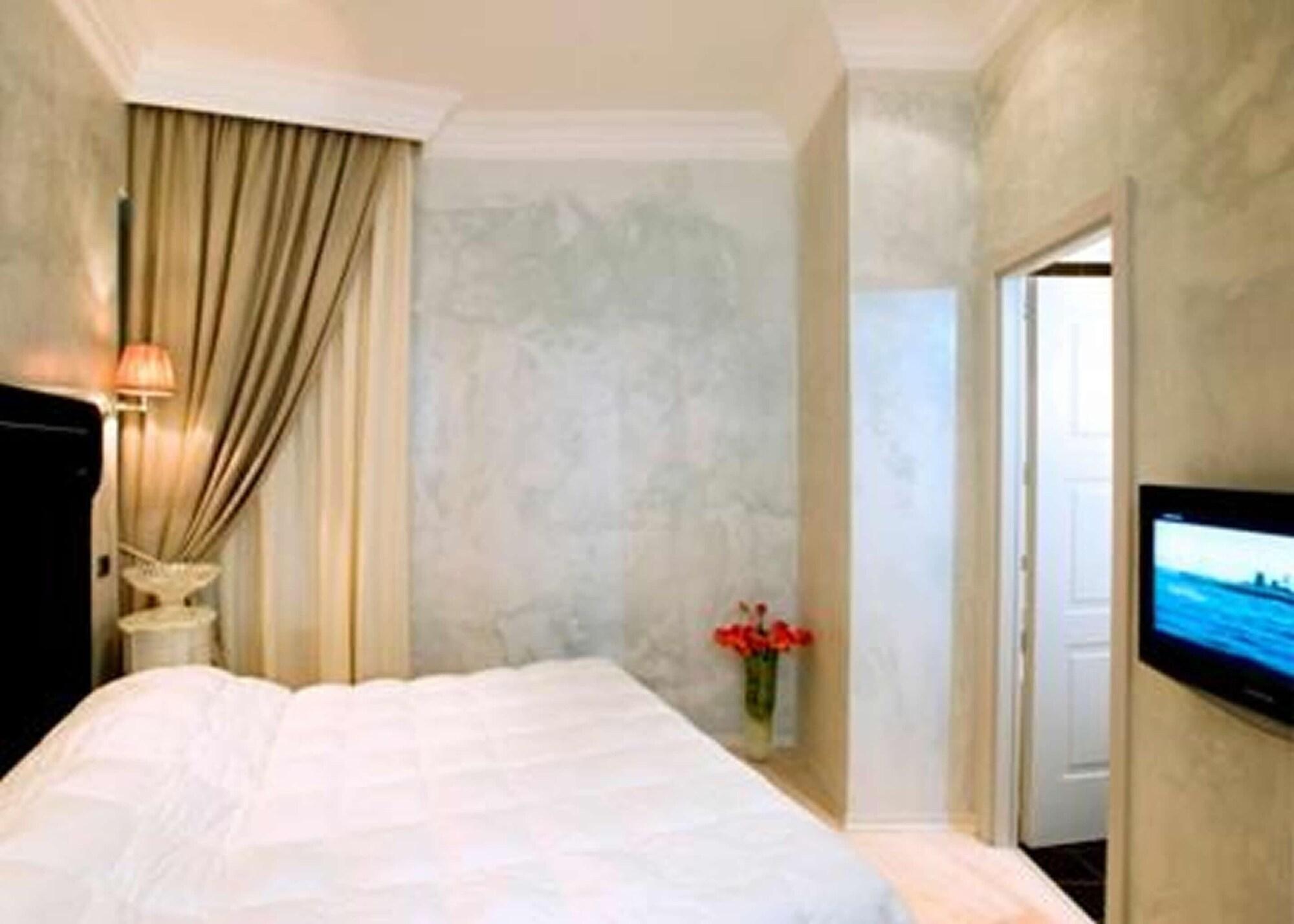 Mdm Guesthouse Roma Eksteriør bilde