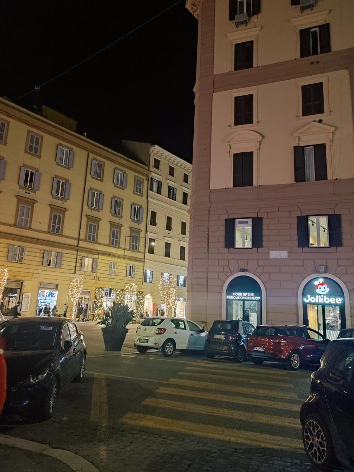 Mdm Guesthouse Roma Eksteriør bilde
